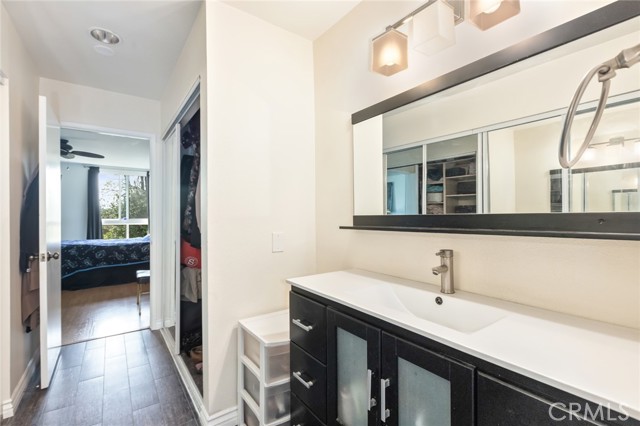 Detail Gallery Image 18 of 28 For 911 N Kings Rd #310,  West Hollywood,  CA 90069 - 2 Beds | 2 Baths
