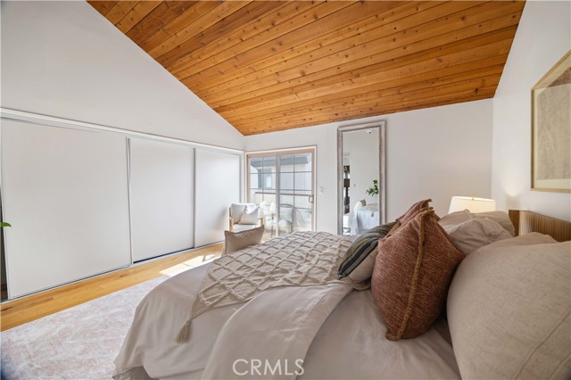 Detail Gallery Image 13 of 34 For 2317 Carnegie Ln #B,  Redondo Beach,  CA 90278 - 3 Beds | 2/1 Baths