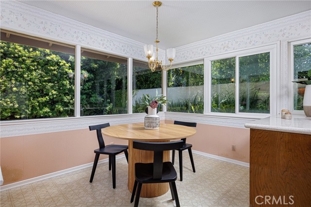 Detail Gallery Image 11 of 35 For 3620 Catamaran Dr, Corona Del Mar,  CA 92625 - 4 Beds | 2/1 Baths