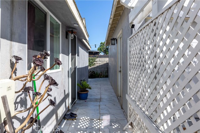 Detail Gallery Image 27 of 37 For 1602 Locust Ave, Long Beach,  CA 90813 - 3 Beds | 1 Baths