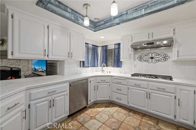 Detail Gallery Image 12 of 34 For 2800 Gus Ct, Lancaster,  CA 93536 - 3 Beds | 2 Baths