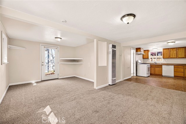 Detail Gallery Image 2 of 45 For 140 W 22nd, Chico,  CA 95928 - 2 Beds | 1 Baths