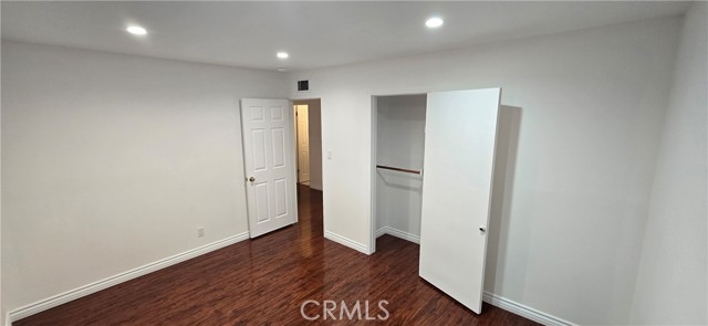 Detail Gallery Image 13 of 19 For 10937 Collett Ave, Granada Hills,  CA 91344 - 3 Beds | 2 Baths