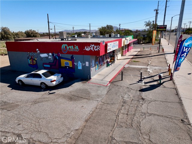 11424 Bartlett Avenue, Adelanto, California 92301, ,Commercial Sale,For Sale,11424 Bartlett Avenue,CRIV25069826