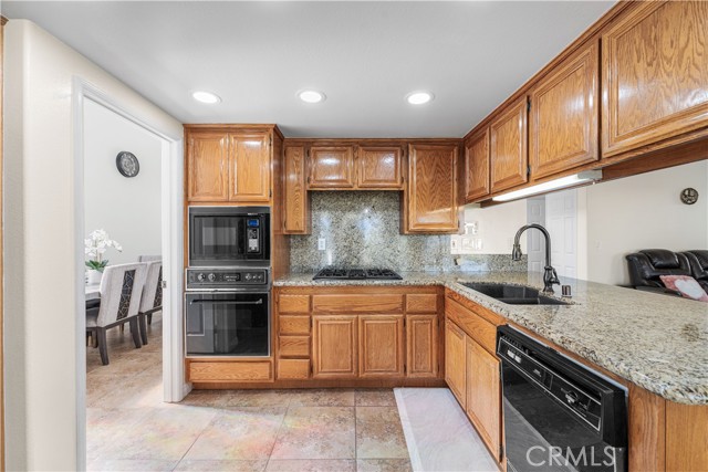 1215 Date Palm Drive, Palmdale CA: https://media.crmls.org/medias/11f859d6-b469-47ac-852a-e76934e9beb7.jpg