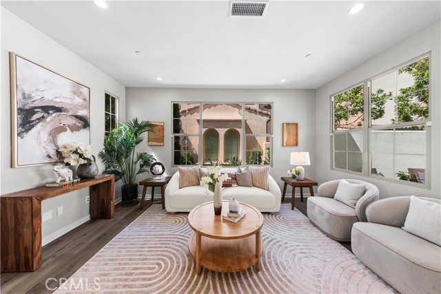 Detail Gallery Image 5 of 37 For 235 Elkhorn, Irvine,  CA 92618 - 4 Beds | 3 Baths