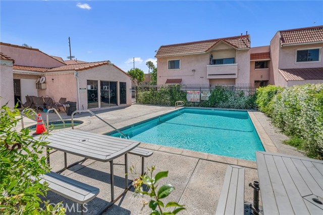 Detail Gallery Image 39 of 39 For 10943 Laurel Canyon #B9,  San Fernando,  CA 91340 - 2 Beds | 2 Baths