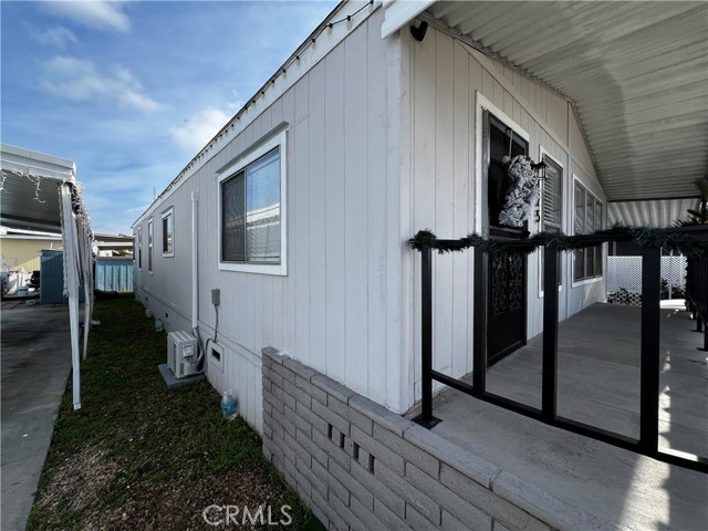 Detail Gallery Image 3 of 4 For 125 S De Soto Ln, Tustin,  CA 92780 - 3 Beds | 2 Baths