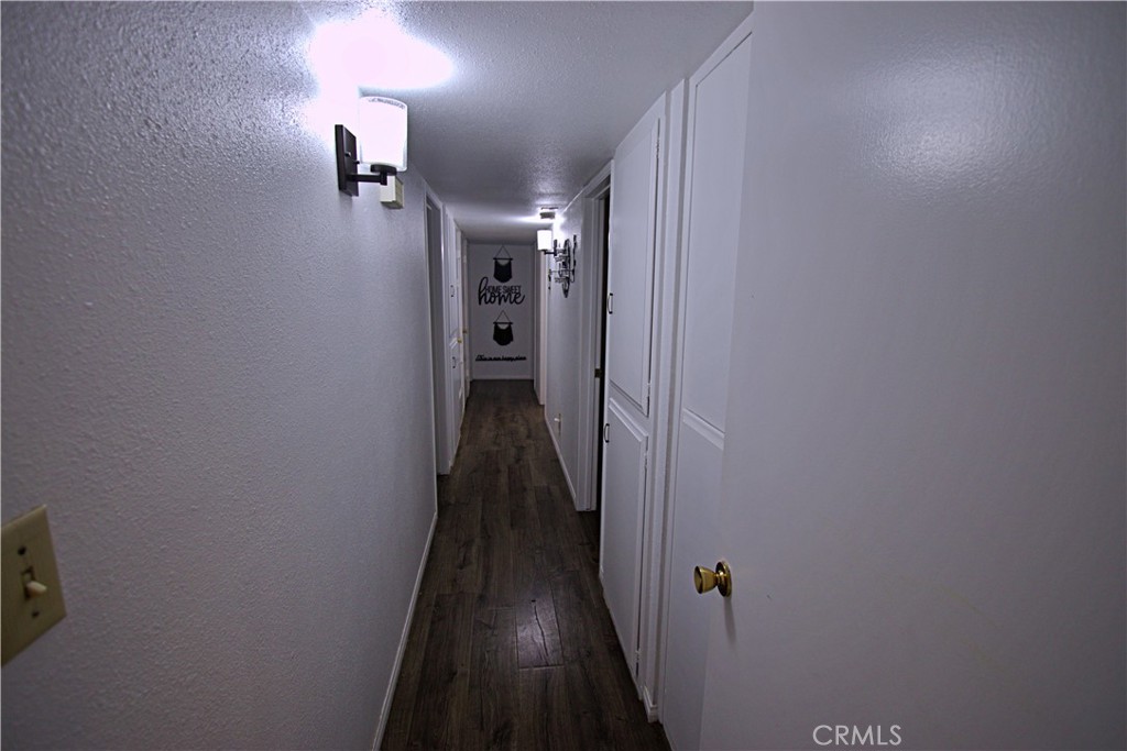 https://media.crmls.org/medias/11f9062c-3b67-4661-895c-87bc8b790daa.jpg?preset=X-Large