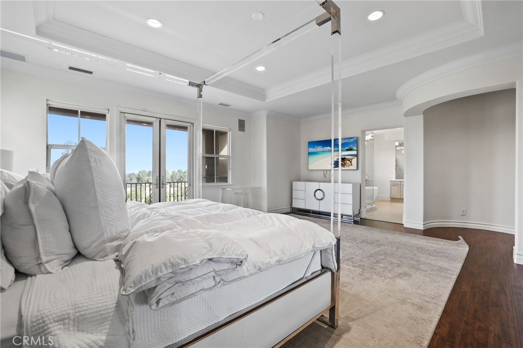 MLS #OC25222504 image #41