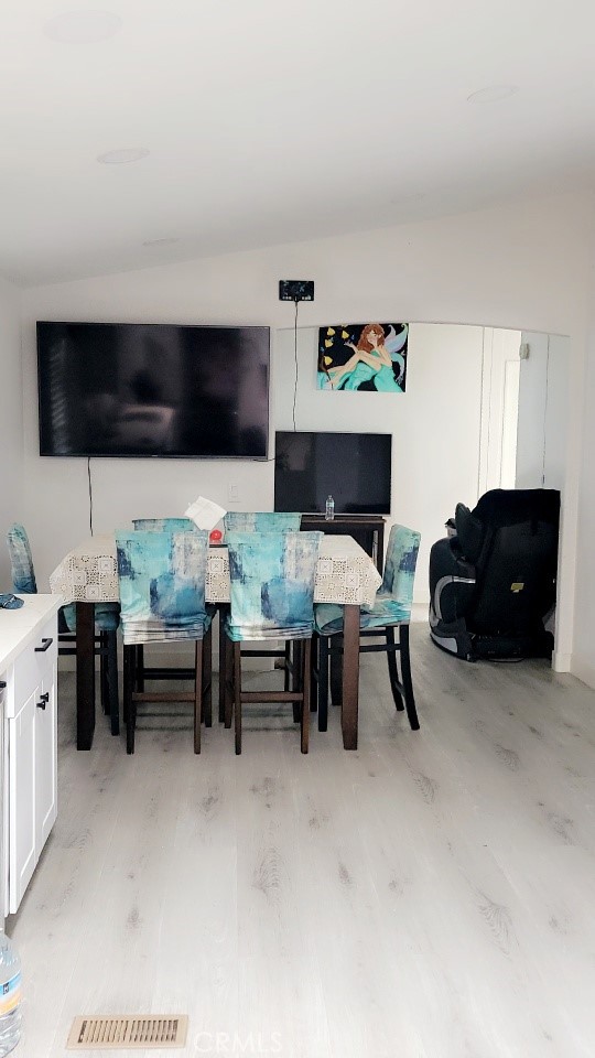 Detail Gallery Image 12 of 32 For 4080 W 1st St #271,  Santa Ana,  CA 92703 - 4 Beds | 2 Baths