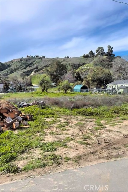 Detail Gallery Image 2 of 5 For 0 Lincoln Ave, Val Verde,  CA 91384 - – Beds | – Baths