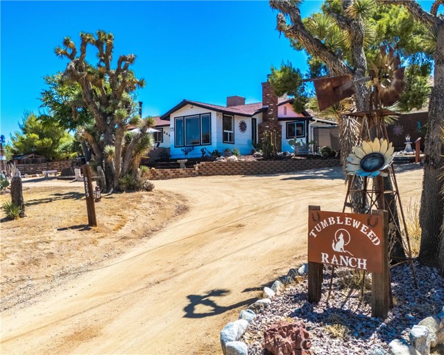 Detail Gallery Image 1 of 57 For 8259 Eneva St, Yucca Valley,  CA 92284 - 3 Beds | 3 Baths