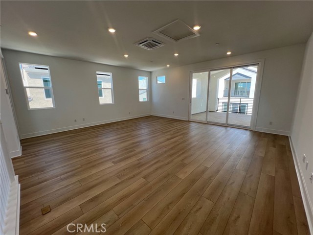 179 Sawbuck, Irvine CA: https://media.crmls.org/medias/11fce715-3ebd-457f-9c91-bd2c141ec0fe.jpg