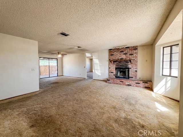 Detail Gallery Image 6 of 34 For 4686 Stirrup Ln, Twentynine Palms,  CA 92277 - 4 Beds | 2 Baths