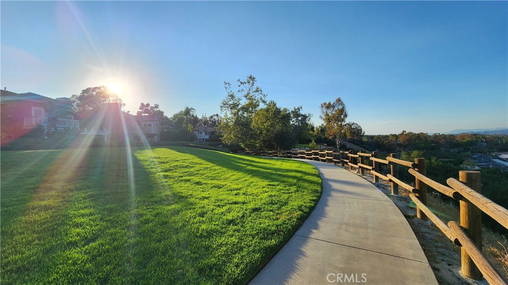 https://media.crmls.org/medias/11fe469c-6f85-4e39-b67c-215496b86094.jpg?preset=X-Large
