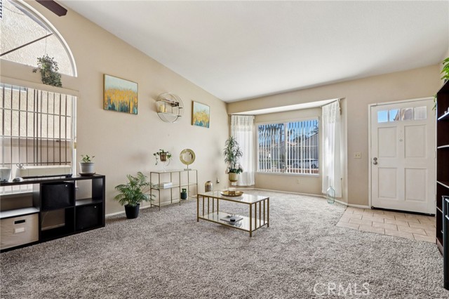 Detail Gallery Image 3 of 26 For 873 Wetherly St, Hemet,  CA 92545 - 3 Beds | 2 Baths