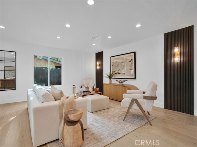 Image 15 of 51 For 24100 Philiprimm Street