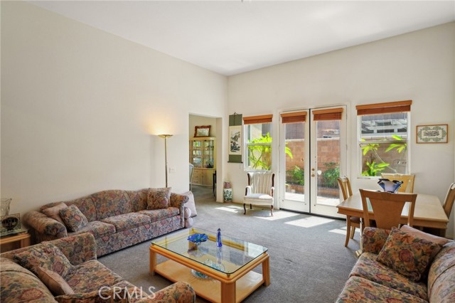 13856 Casablanca Court, Eastvale CA: https://media.crmls.org/medias/11ff8f52-f2be-4f07-a2b4-08fa85b79785.jpg