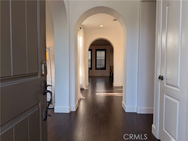 Detail Gallery Image 2 of 72 For 32102 Elk Grove Ct, Temecula,  CA 92592 - 4 Beds | 3/1 Baths