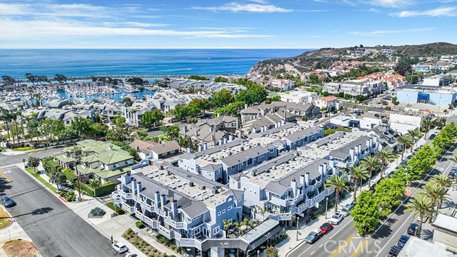 Detail Gallery Image 4 of 39 For 24582 Del Prado #201,  Dana Point,  CA 92629 - 2 Beds | 2/1 Baths