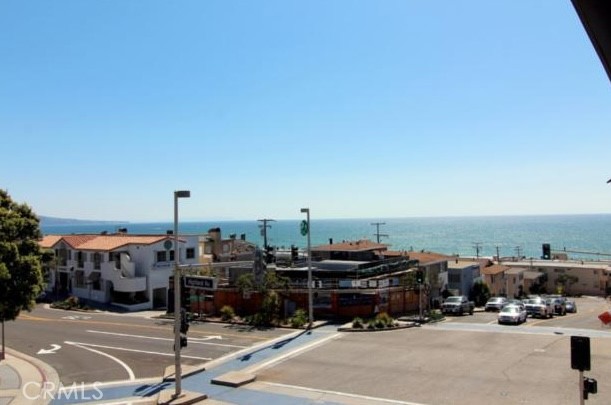 1501 Crest Drive, Manhattan Beach CA: https://media.crmls.org/medias/12008e57-5fbf-426b-a1b2-1b3baaadc9aa.jpg
