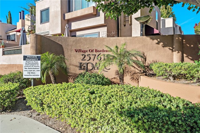 25761 Le Parc, Lake Forest CA: https://media.crmls.org/medias/12020330-8880-49f7-b88a-dbe269026b6f.jpg