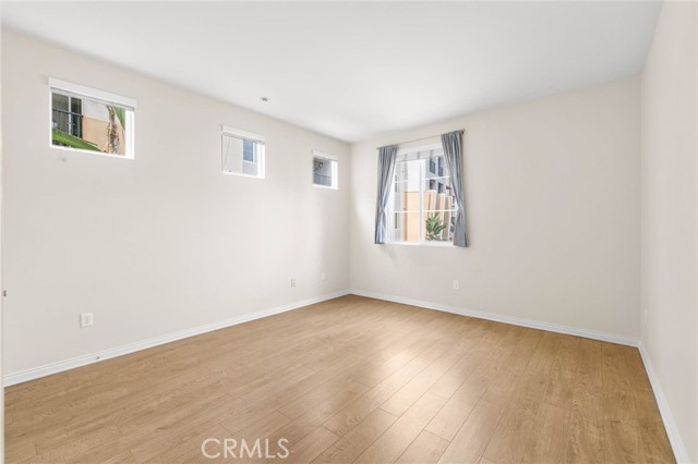 Detail Gallery Image 12 of 27 For 360 W Avenue 26 #225,  Los Angeles,  CA 90031 - 2 Beds | 2 Baths