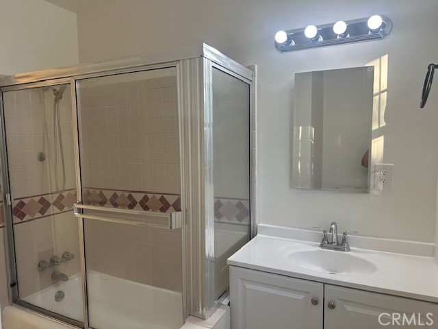 Detail Gallery Image 18 of 31 For 10133 Kester, –,  CA 91345 - 3 Beds | 2 Baths