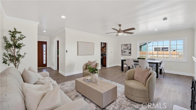 Detail Gallery Image 10 of 39 For 400 N Peach Knl, Anaheim,  CA 92805 - 4 Beds | 2 Baths