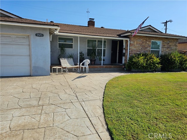 5573 Bonnie Brae Street, Montclair CA: https://media.crmls.org/medias/120500f5-db08-4426-a2e1-9d214305def9.jpg