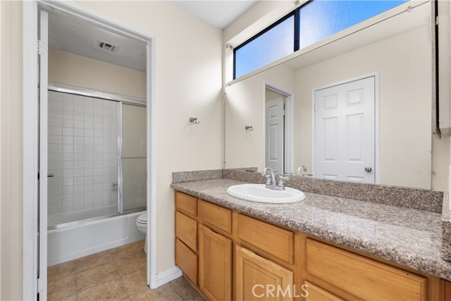 Detail Gallery Image 35 of 52 For 21054 Parthenia #11,  Canoga Park,  CA 91304 - 3 Beds | 3 Baths