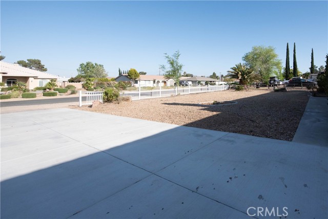 Detail Gallery Image 2 of 23 For 14060 Cronese Rd, Apple Valley,  CA 92307 - 3 Beds | 2/1 Baths