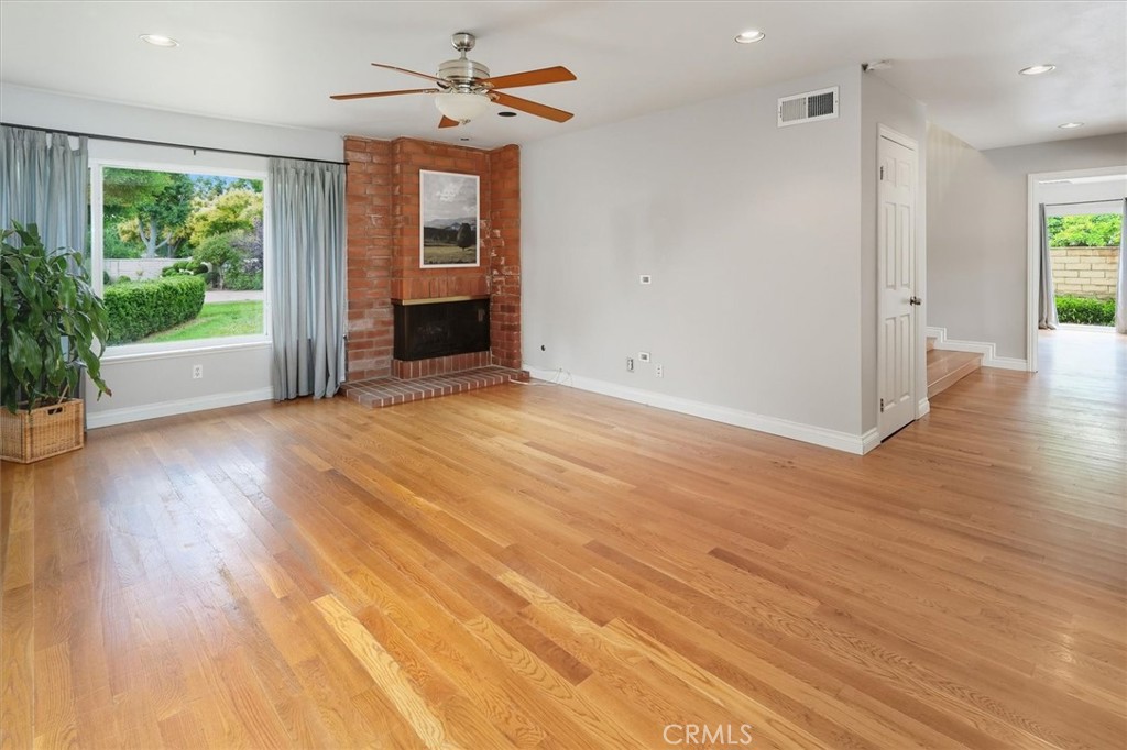 MLS #SR25241261 image #15