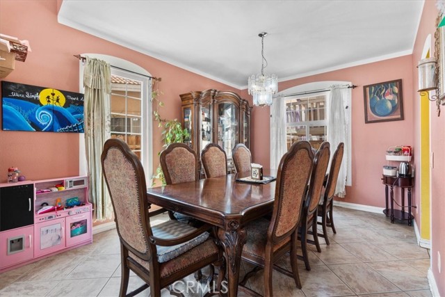 Detail Gallery Image 9 of 40 For 14542 Hackamore Rd, Victorville,  CA 92392 - 4 Beds | 2/1 Baths