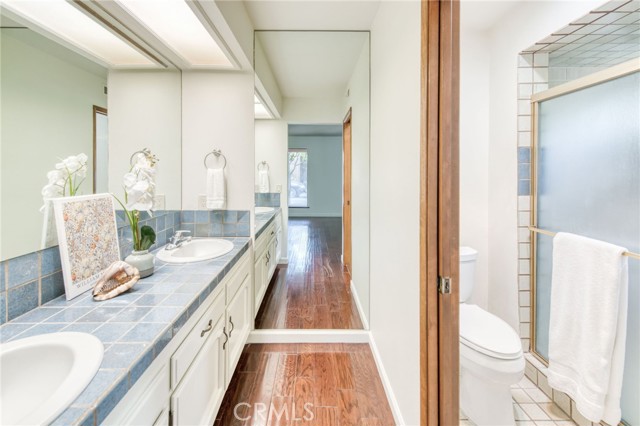 6300 N Palm Avenue, Fresno CA: https://media.crmls.org/medias/12074218-3d20-453b-81fc-14b0ce3afb39.jpg