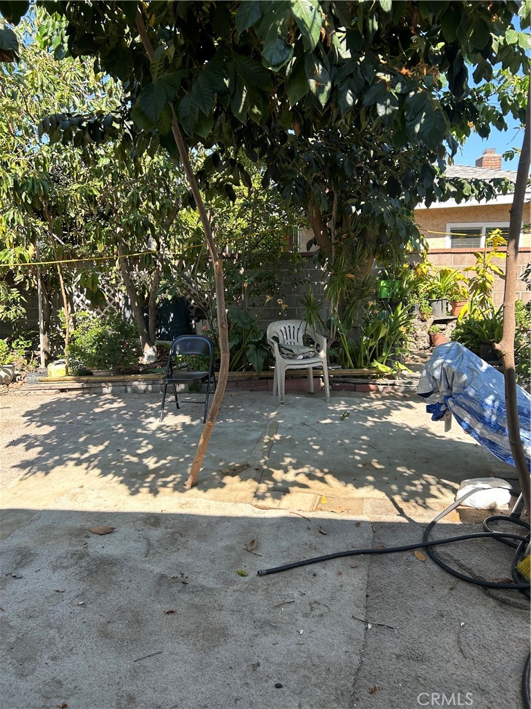 https://media.crmls.org/medias/1208f9c3-e992-4ee0-85fd-795544ab703a.jpg?preset=X-Large