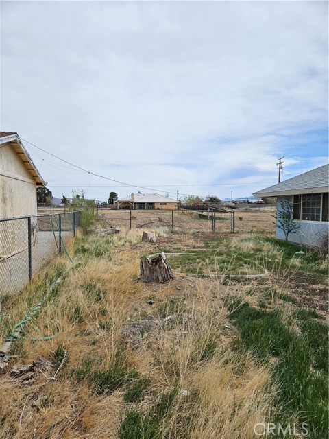 Detail Gallery Image 15 of 31 For 11175 Tyee Rd, Apple Valley,  CA 92308 - 3 Beds | 2 Baths