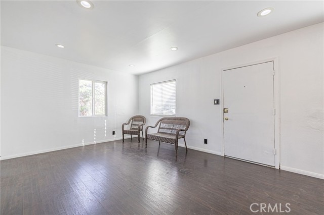 Detail Gallery Image 12 of 19 For 1201 S Grandee, Compton,  CA 90220 - 3 Beds | 2 Baths