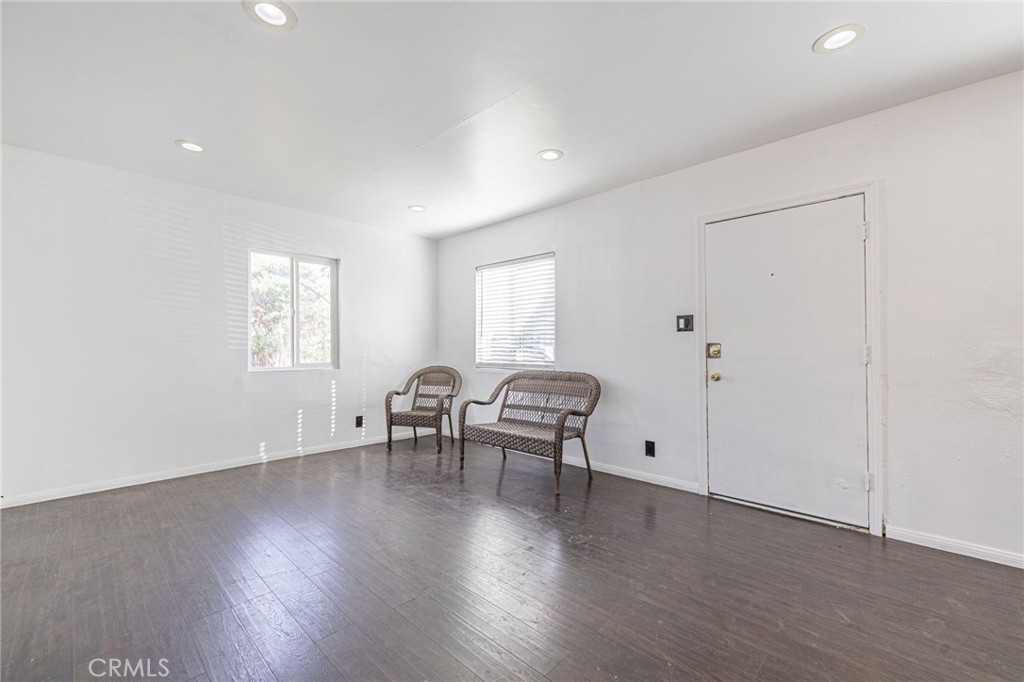 MLS #IV25271540 image #11