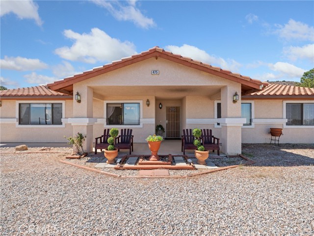 Detail Gallery Image 11 of 43 For 475 Maria Rd, Pinon Hills,  CA 92372 - 3 Beds | 2/1 Baths