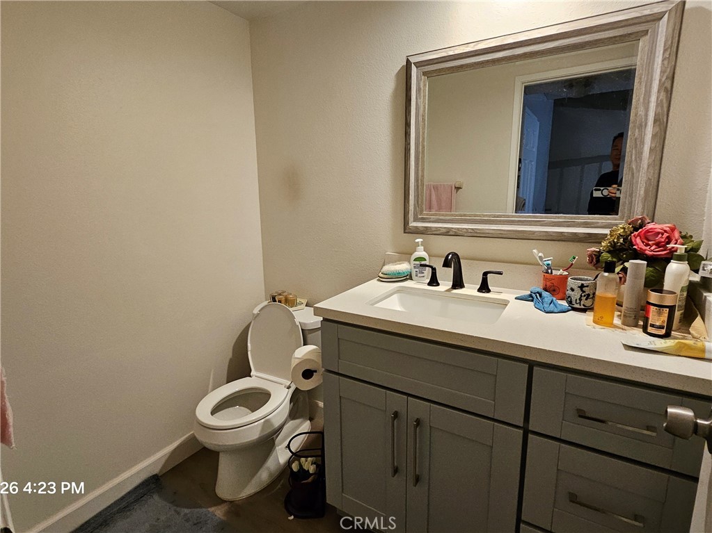 https://media.crmls.org/medias/12098b89-b346-4643-9351-2c08695dcb4d.jpg?preset=X-Large