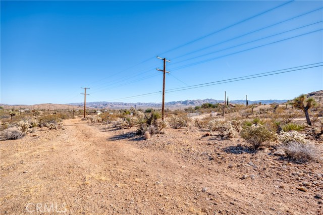 Detail Gallery Image 4 of 36 For 58724 Los Coyotes Dr, Yucca Valley,  CA 92284 - 0 Beds | 0 Baths