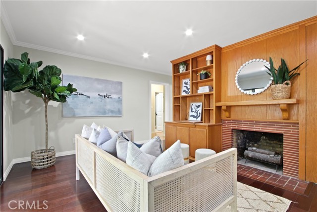 Detail Gallery Image 14 of 34 For 3853 Cedar Ave, Long Beach,  CA 90807 - 2 Beds | 2 Baths