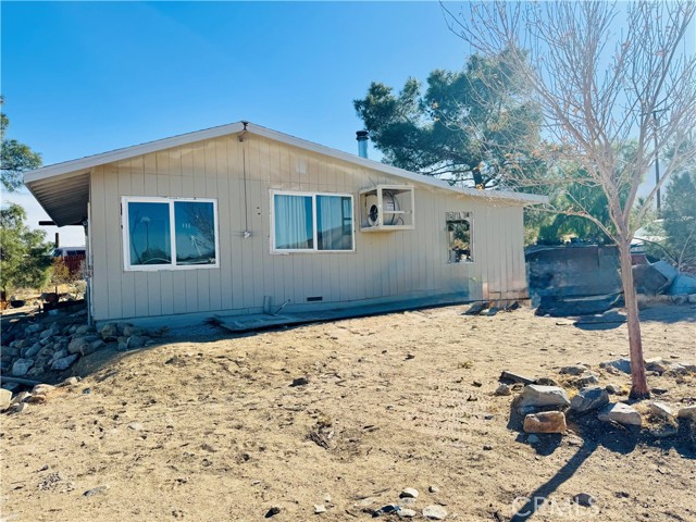 Detail Gallery Image 1 of 23 For 31633 Azurite Rd, Lucerne Valley,  CA 92356 - 1 Beds | 1 Baths