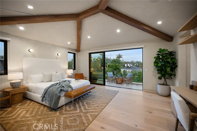 4320 Teesdale Avenue, Studio City CA: https://media.crmls.org/medias/120af100-1b71-45e2-a9a1-55264c8a5c67.jpg