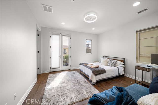 Detail Gallery Image 17 of 46 For 9 Spanish Moss, Irvine,  CA 92602 - 6 Beds | 5 Baths