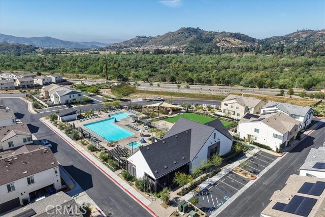 35246 Blossom, Fallbrook CA: https://media.crmls.org/medias/120afe5c-849e-451a-b853-c3b95592e687.jpg