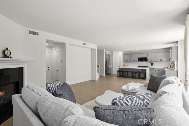 37 Pheasant Creek, Irvine CA: https://media.crmls.org/medias/120b4abe-856b-471e-be23-e95524822d11.jpg