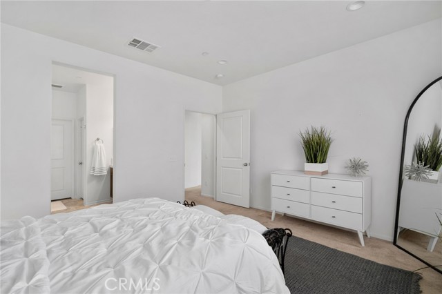 Detail Gallery Image 10 of 19 For 208 Parkview Dr, Calimesa,  CA 92320 - 4 Beds | 2 Baths